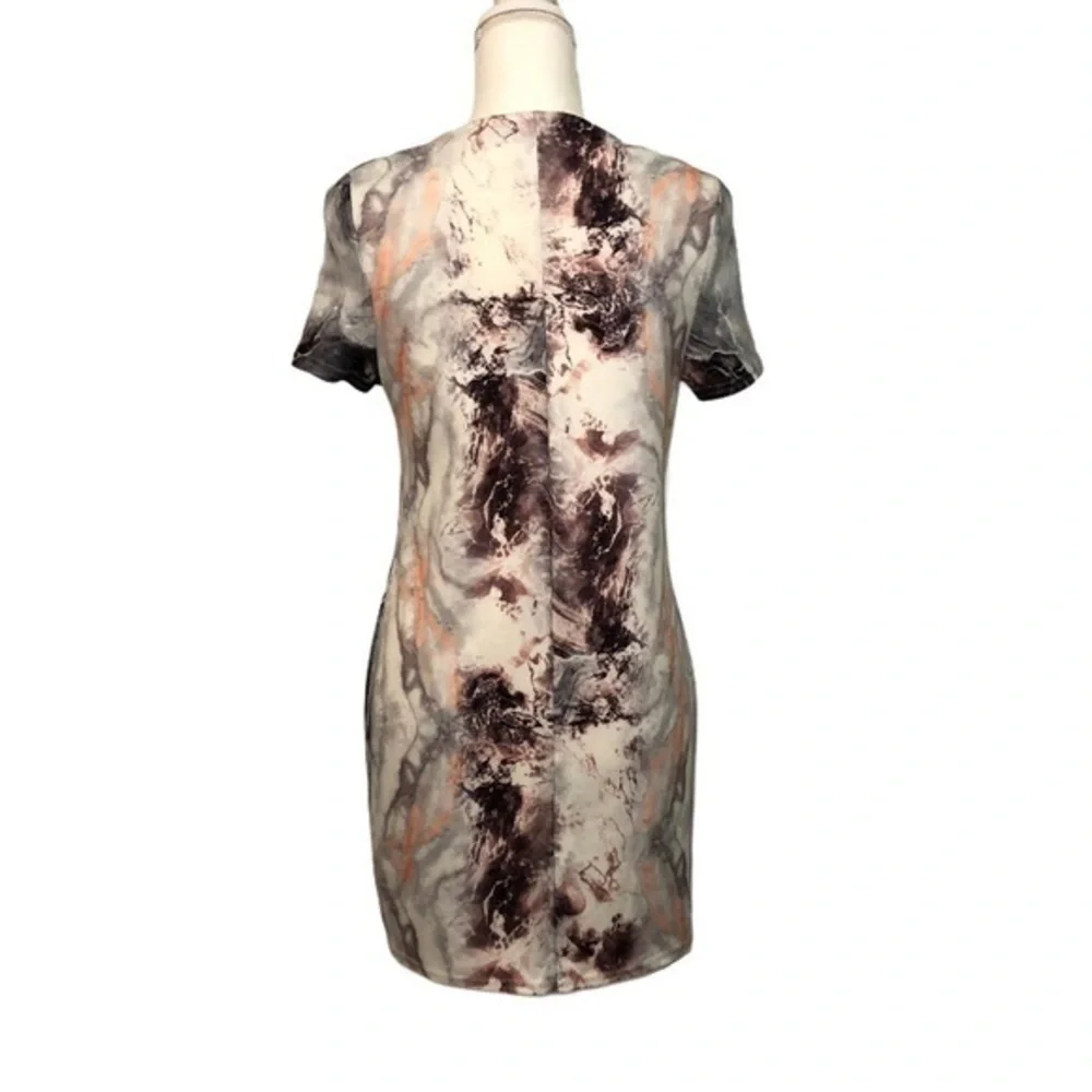 MISSGUIDED Marble Print Gray Purple Abstract Plunge V-Neck Shirt Dress